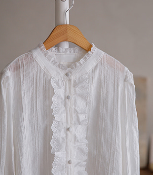 에르멜로 - [frill/puff detail]레니 lace blouse